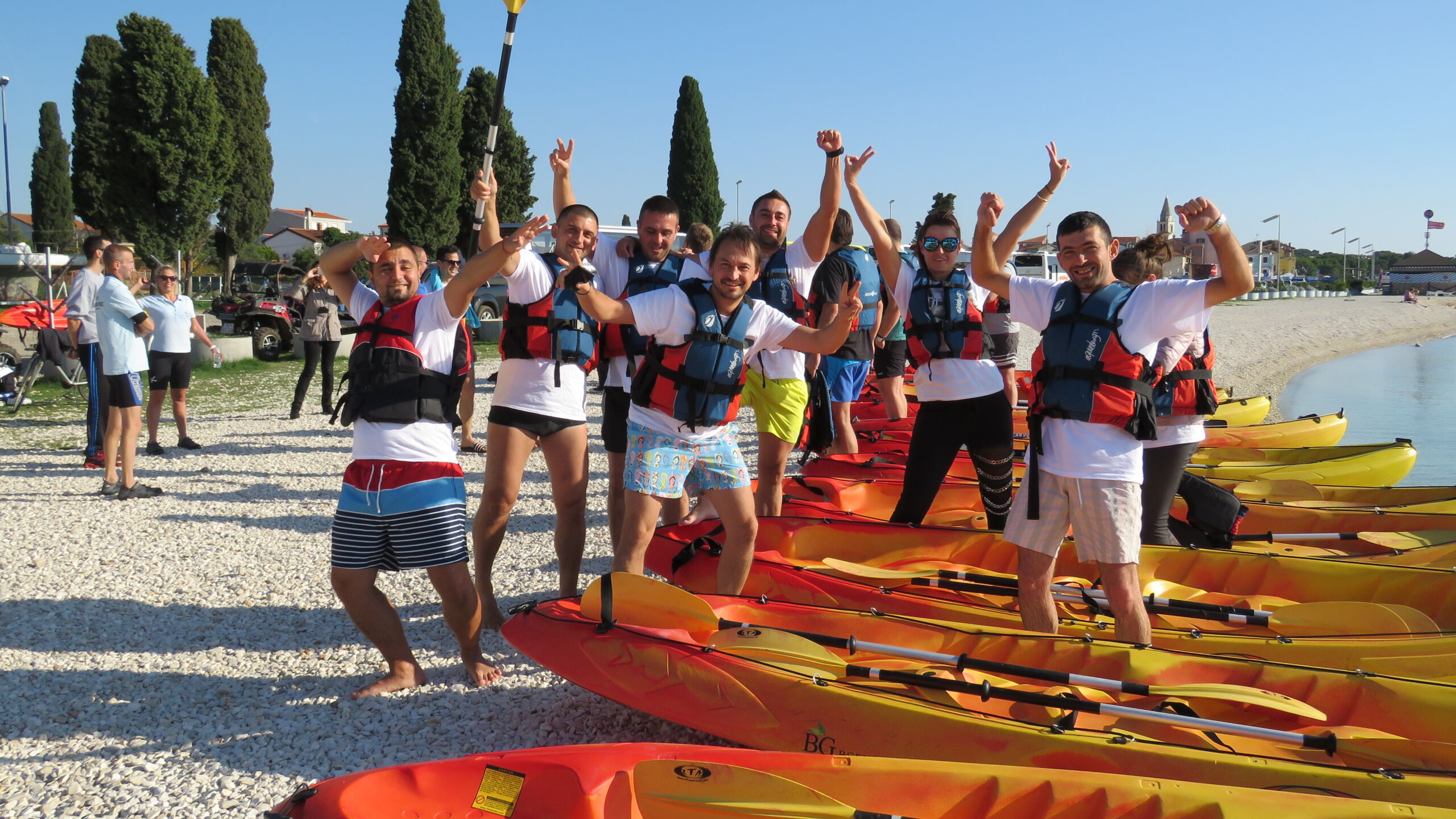 KAYAK Safari