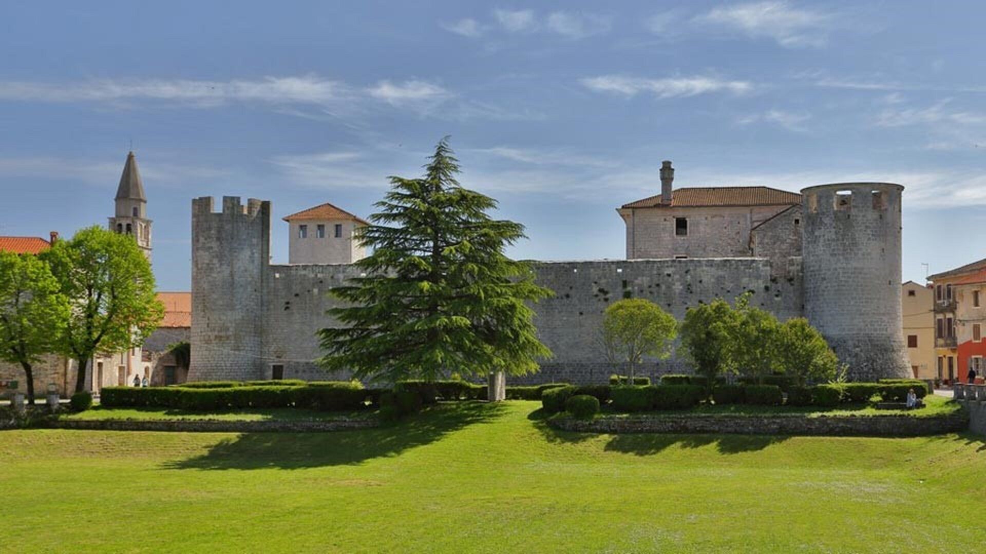 Escape castle & Treasure hunt